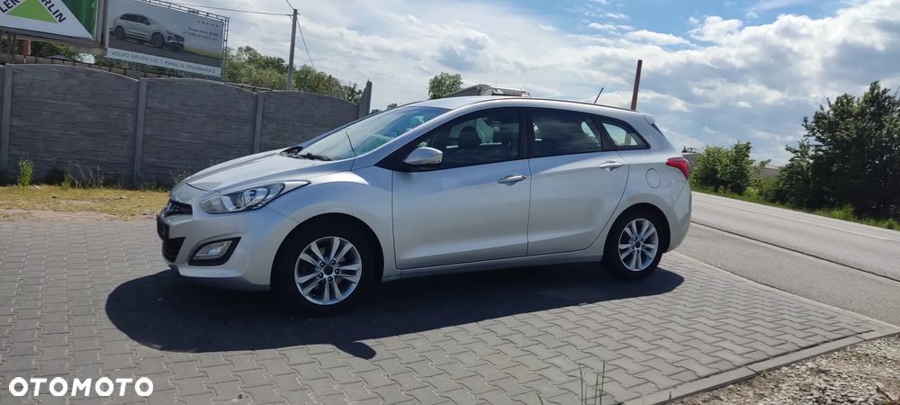 Hyundai i30 i30cw 1.4 Fifa World Cup Edition - 2