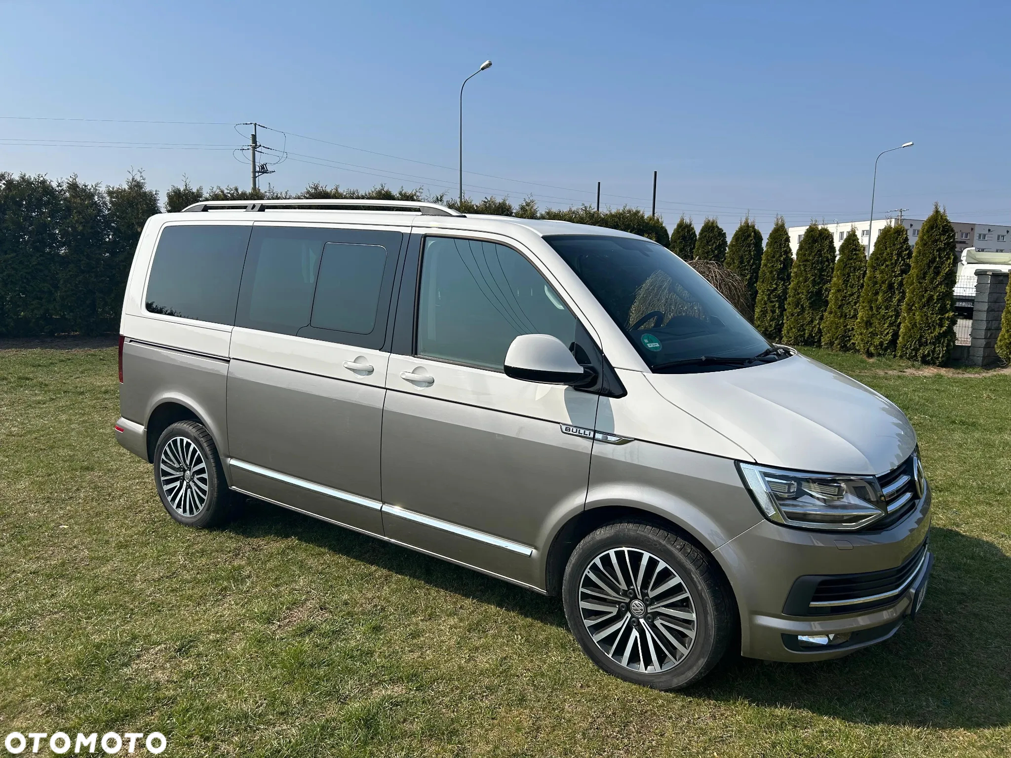 Volkswagen Multivan 2.0 BiTDI L1 Highline 4Motion DSG - 2