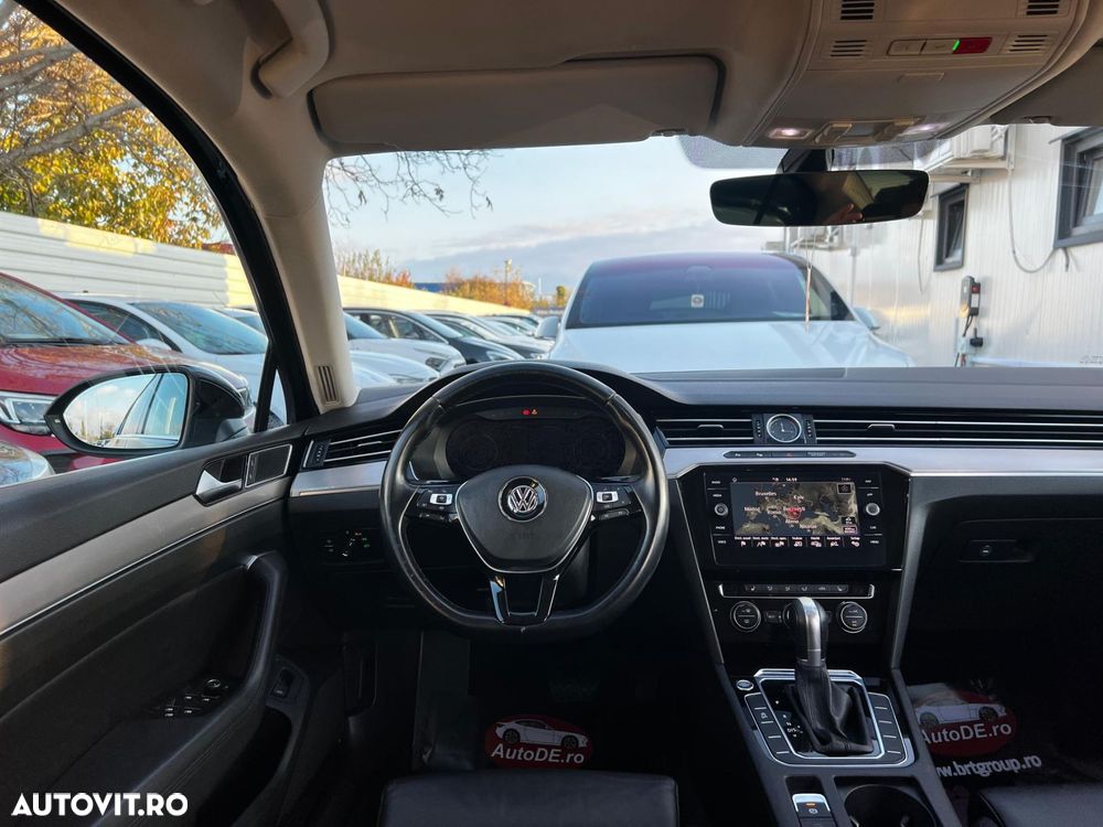 Volkswagen Passat - 8