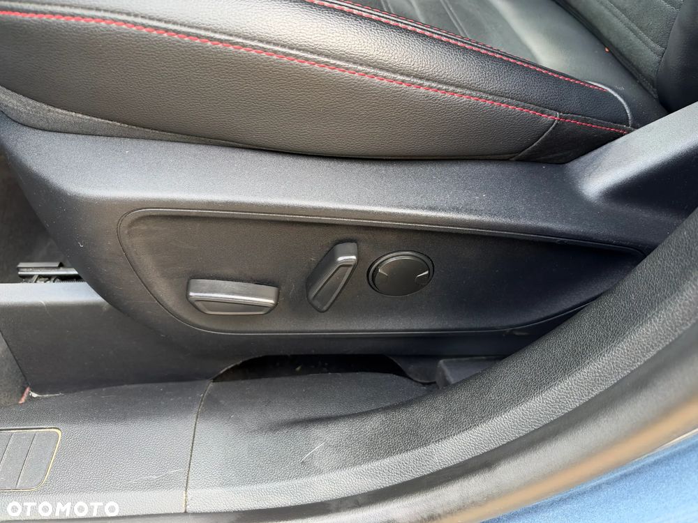 Ford Kuga 2.0 EcoBlue AWD ST-Line - 19