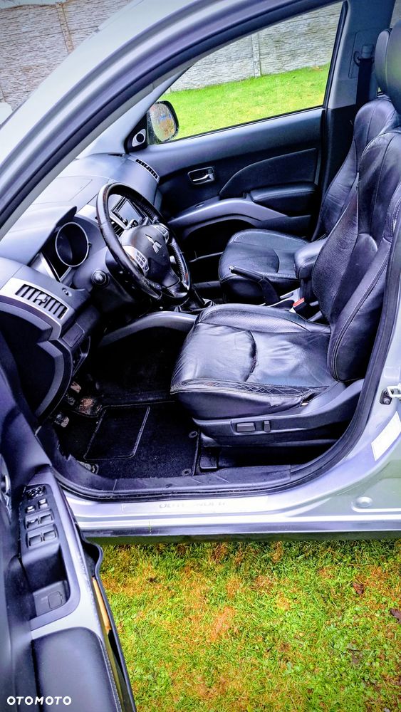 Mitsubishi Outlander 2.0 DID Intense + - 15