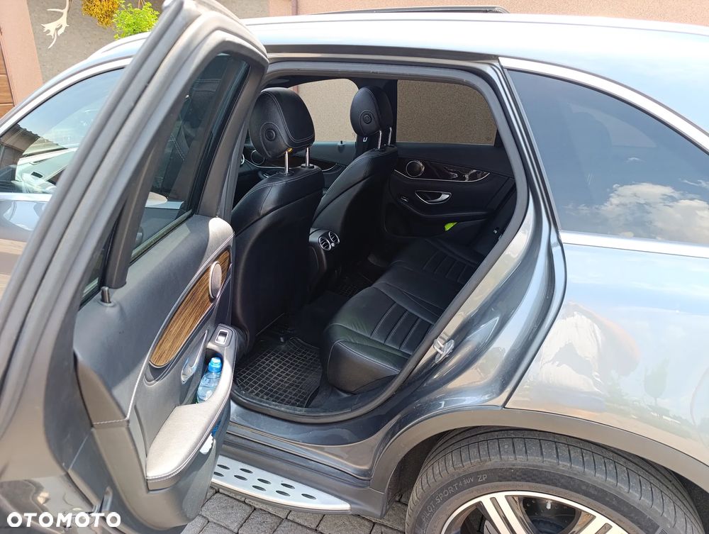 Mercedes-Benz GLC - 7