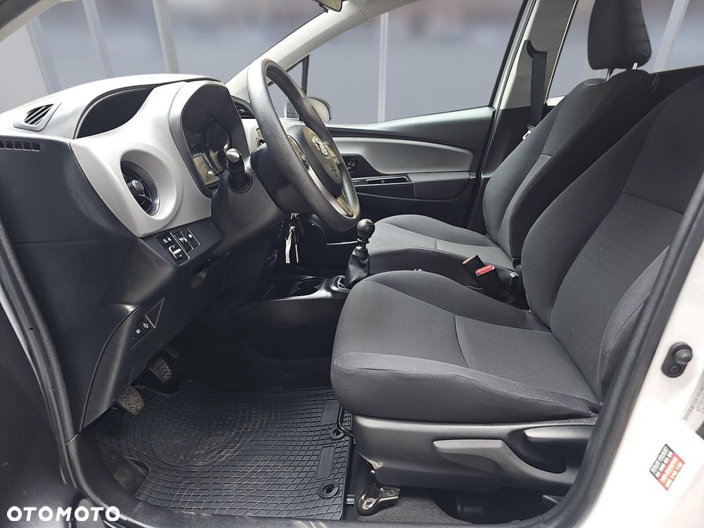 Toyota Yaris 1.5 Active - 8