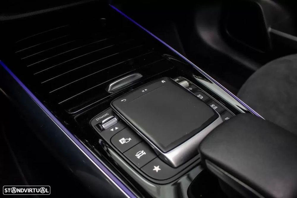 Mercedes-Benz GLA 250 e AMG Line - 21