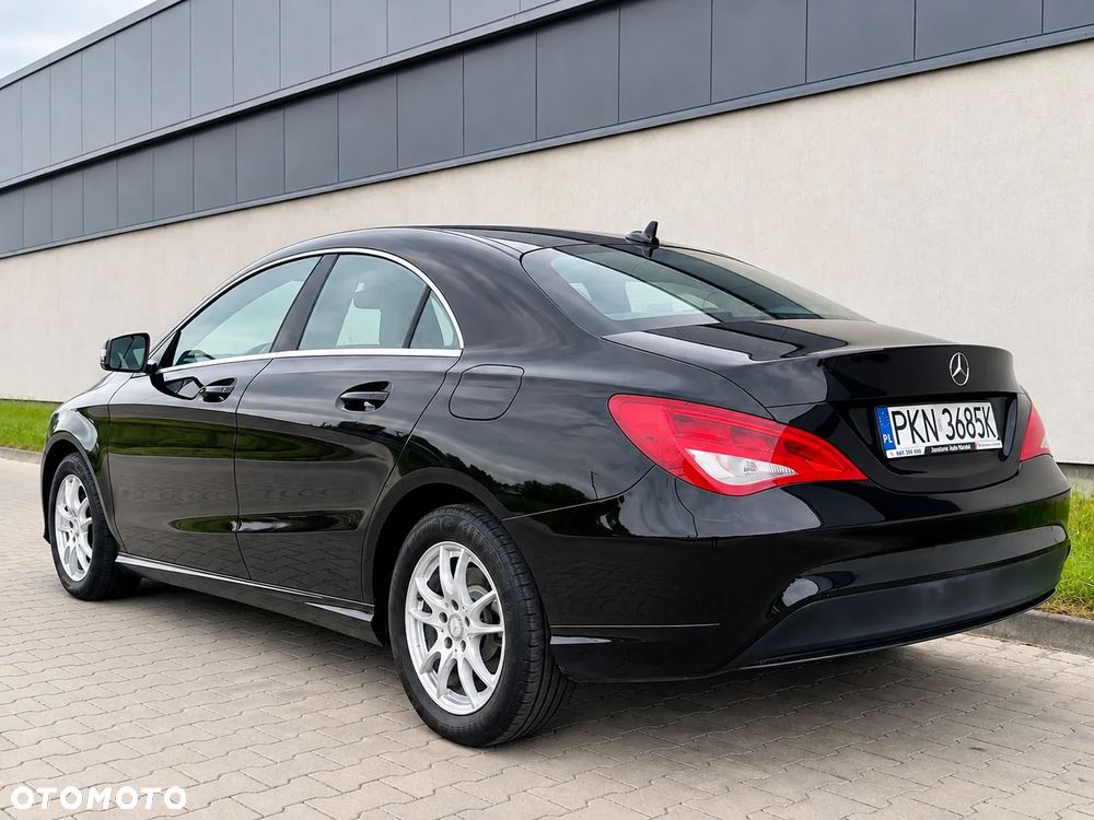 Mercedes-Benz CLA 180 BlueEFFICIENCY Edition - 32