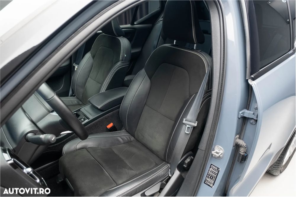 Volvo XC 40 B4 B AWD Geartronic RDesign - 17