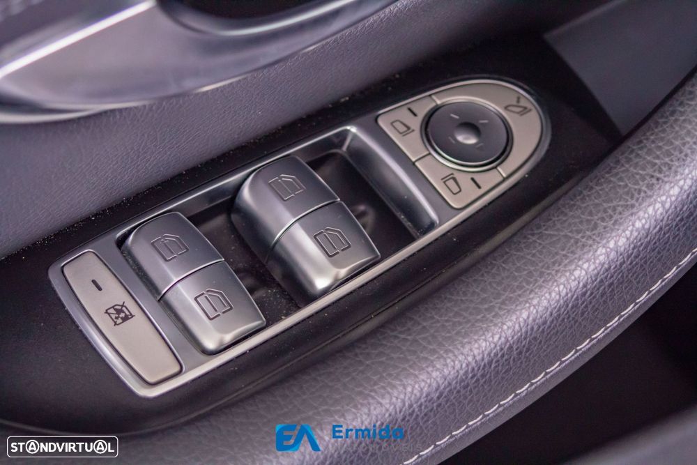 Mercedes-Benz E 300 - 48