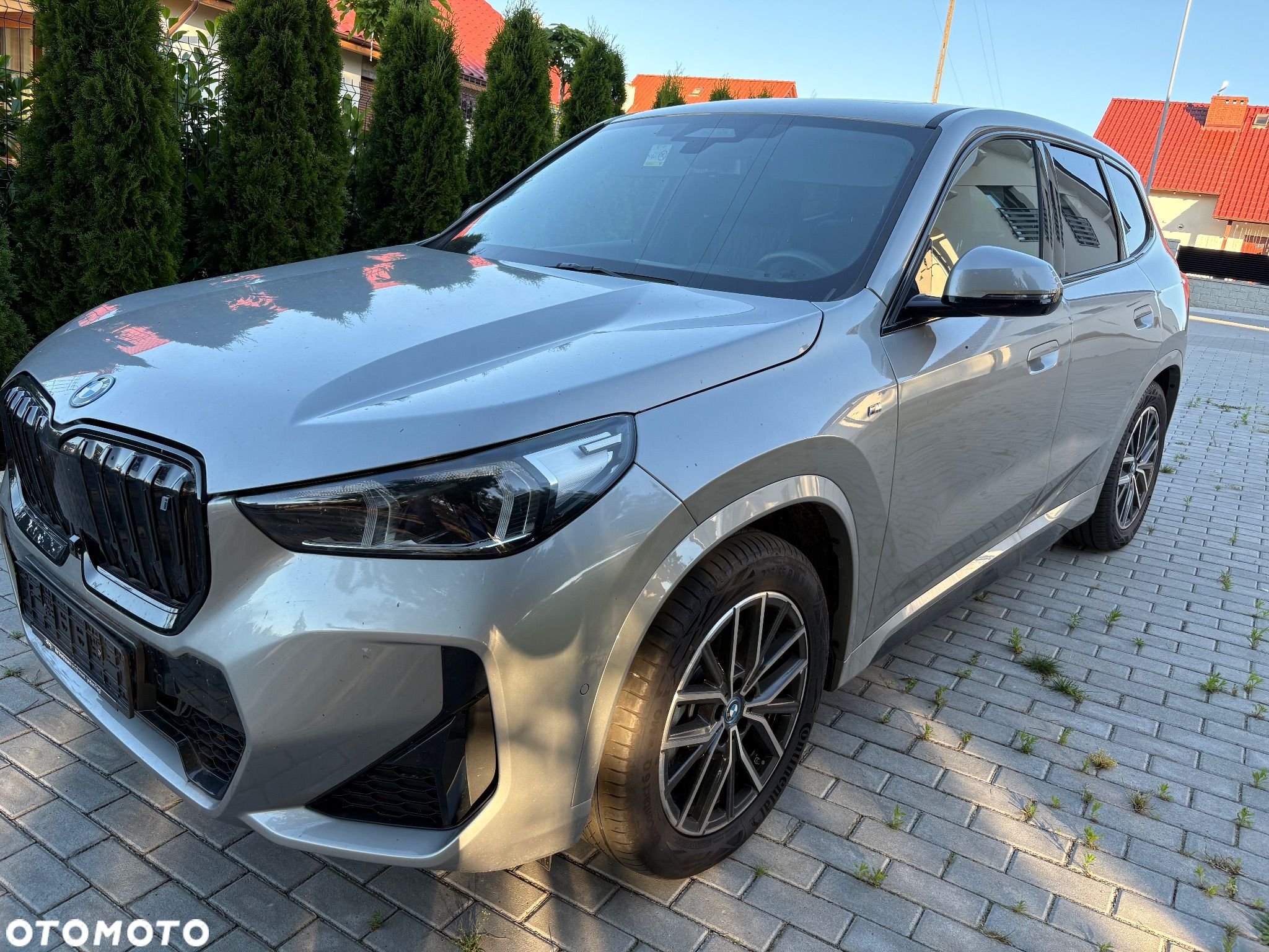 BMW iX1 xDrive30 66.5kWh M Sport - 1