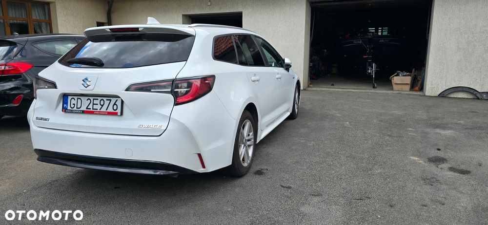 Suzuki Swace 1.8 Hybrid Premium Plus CVT - 9
