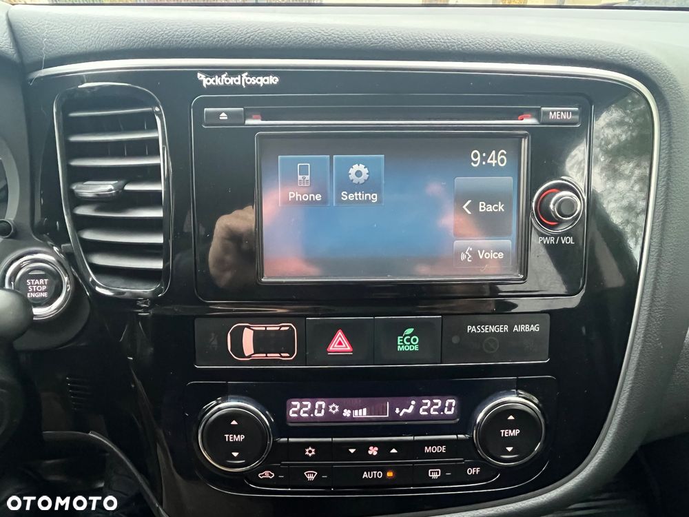 Mitsubishi Outlander 2.0 Intense + - 32