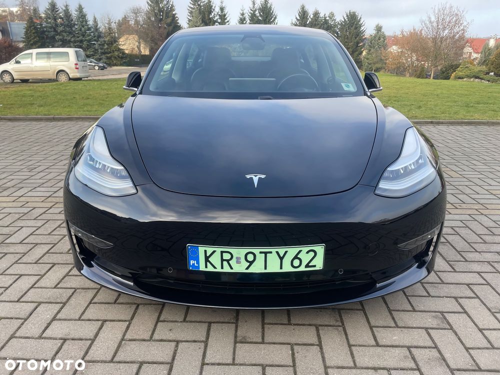Tesla Model 3 - 11