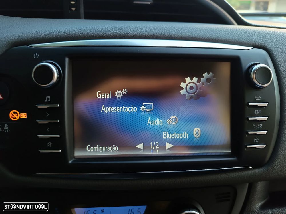 Toyota Yaris 1.5 HSD Comfort+P.Techno - 40