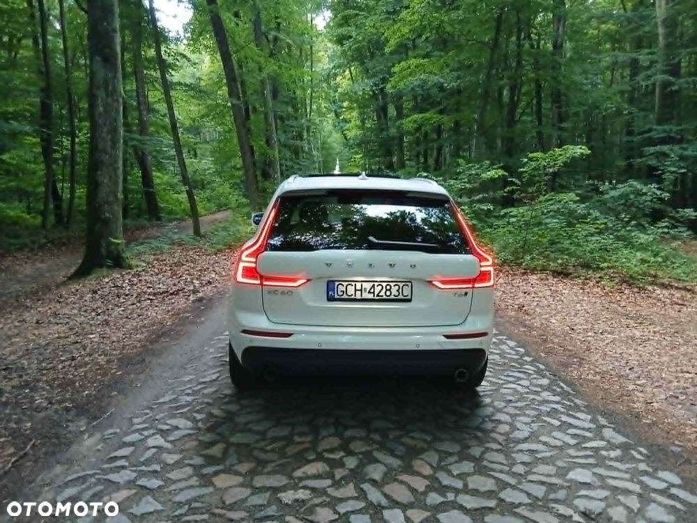 Volvo XC 60 T6 AWD Geartronic Momentum - 8