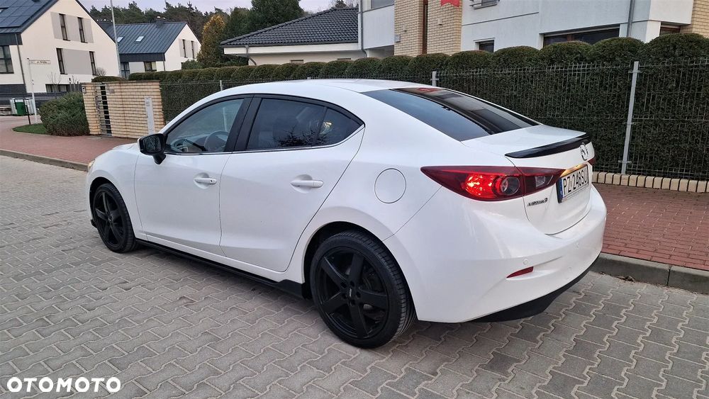 Mazda 3 1.5 Skymotion - 2