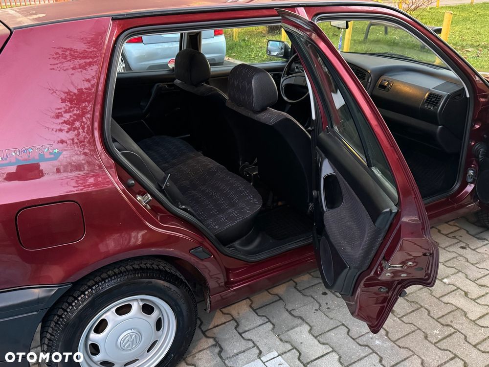 Volkswagen Golf 1.6 - 3