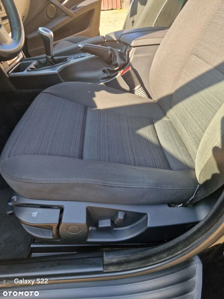 BMW Seria 5 520d - 27