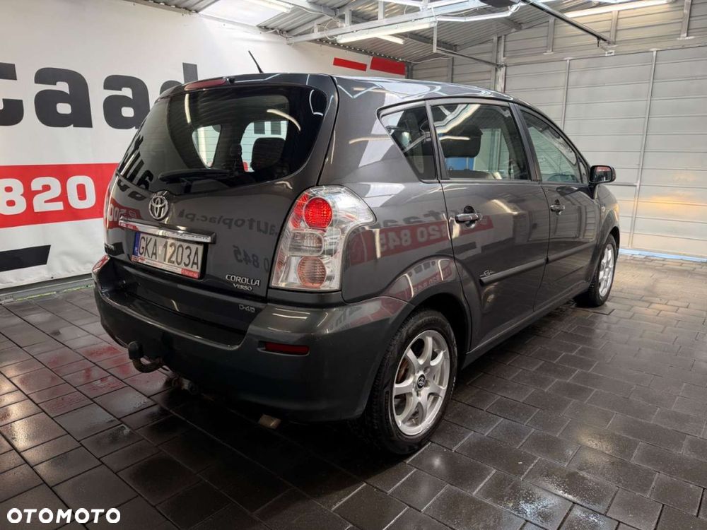 Toyota Corolla Verso 2.2 D-4D Premium + 7os - 7