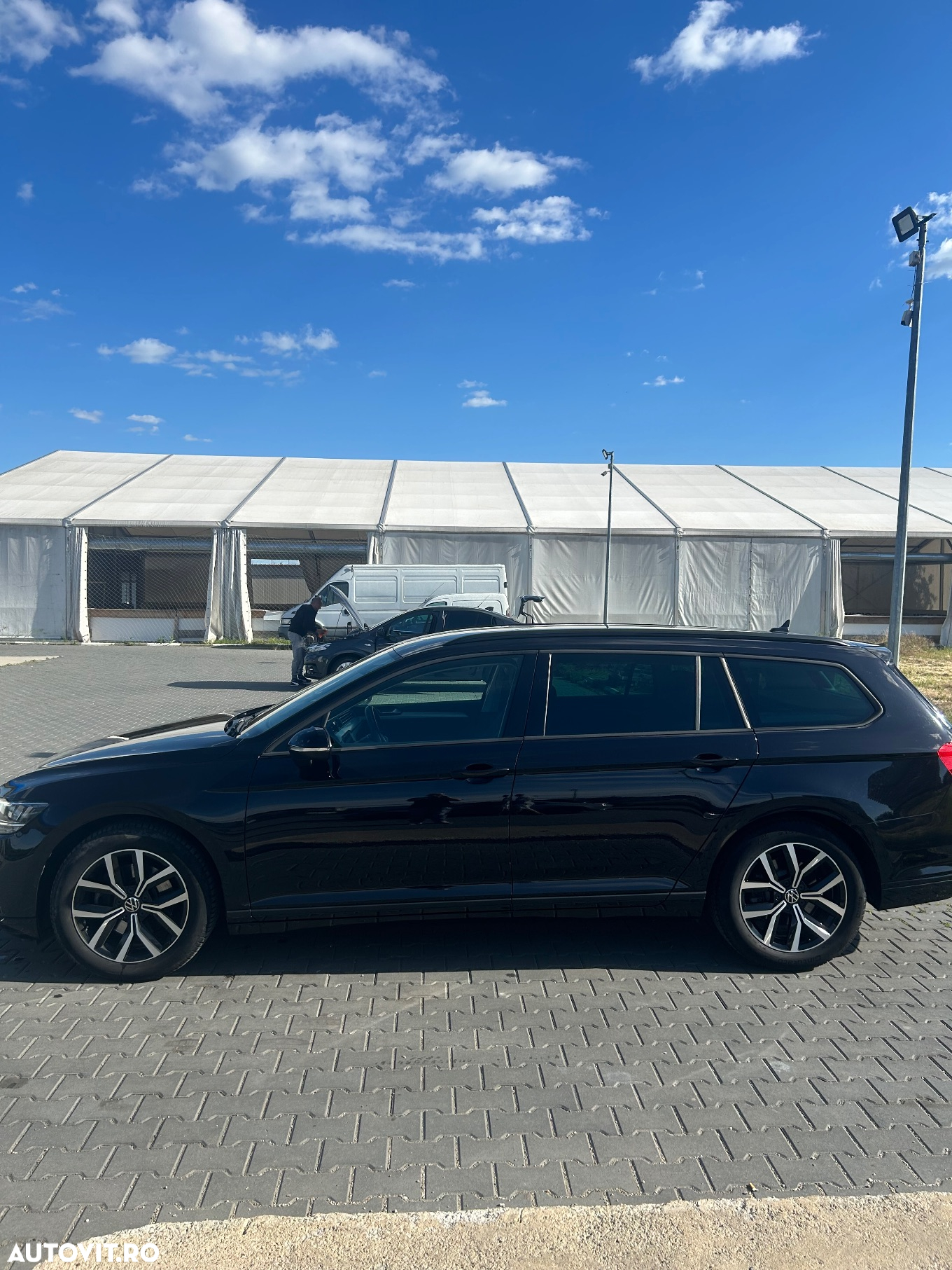 Volkswagen Passat Variant 2.0 TDI DSG Trendline - 21