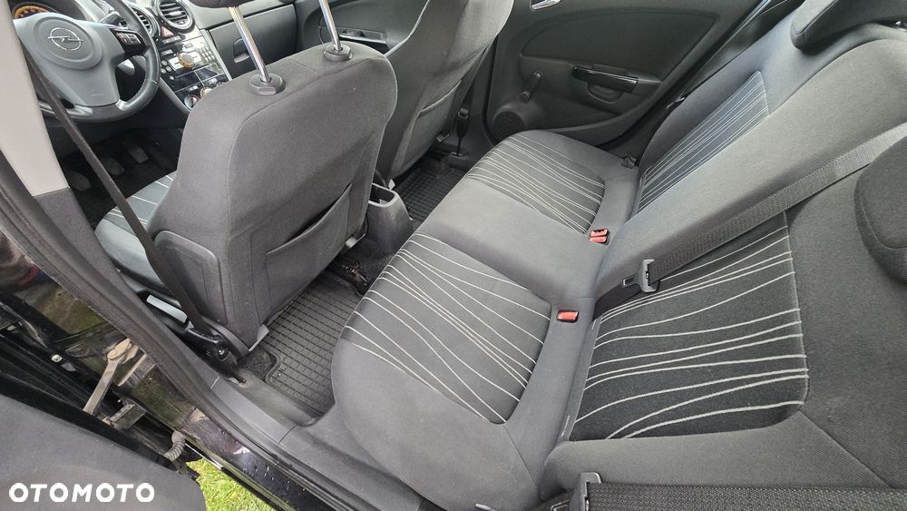 Opel Corsa - 8