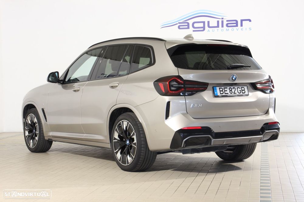 BMW iX3 M Sport Impressive - 3