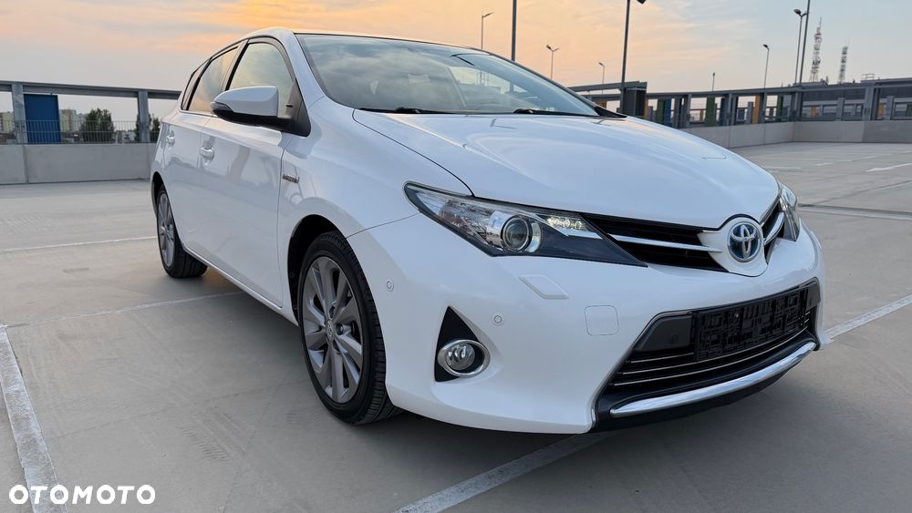 Toyota Auris 1.8 HSD Prestige NAVI - 8