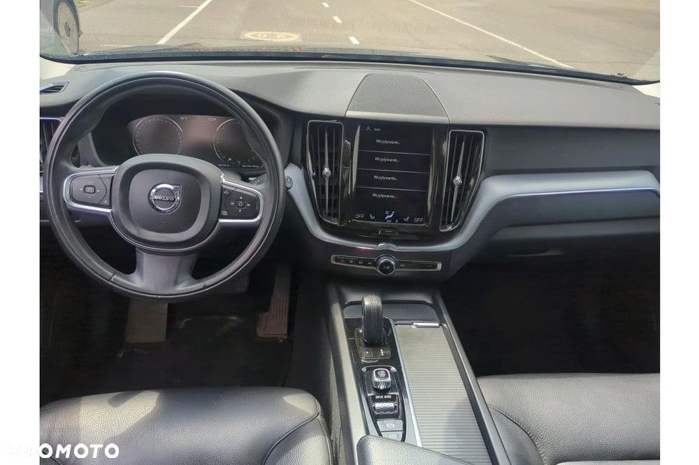Volvo XC 60 B5 D AWD Momentum Pro - 12