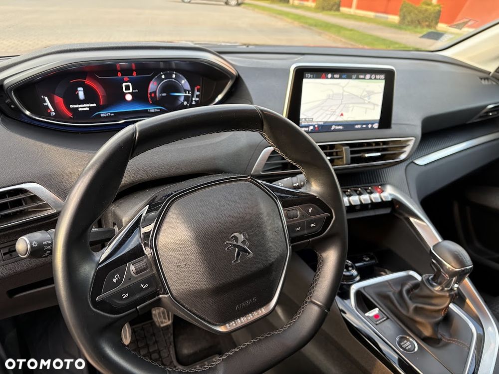 Peugeot 3008 1.5 BlueHDi Active Pack S&S - 17