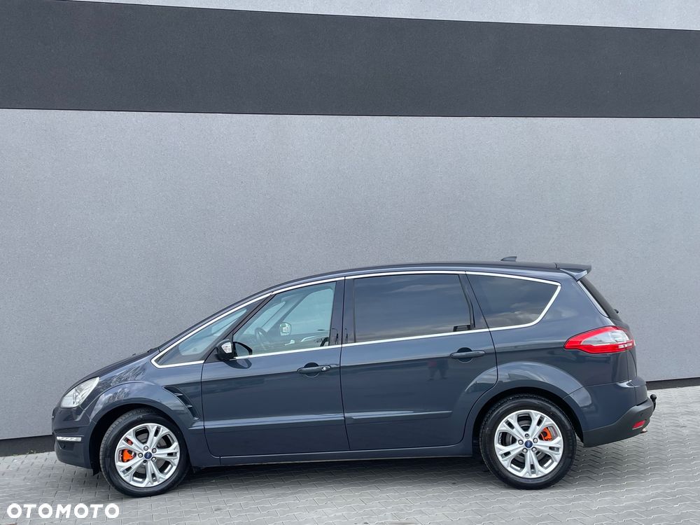 Ford S-Max - 11