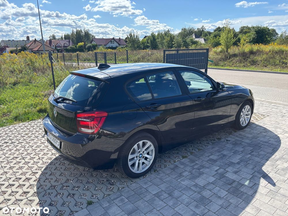 BMW Seria 1 116i - 6