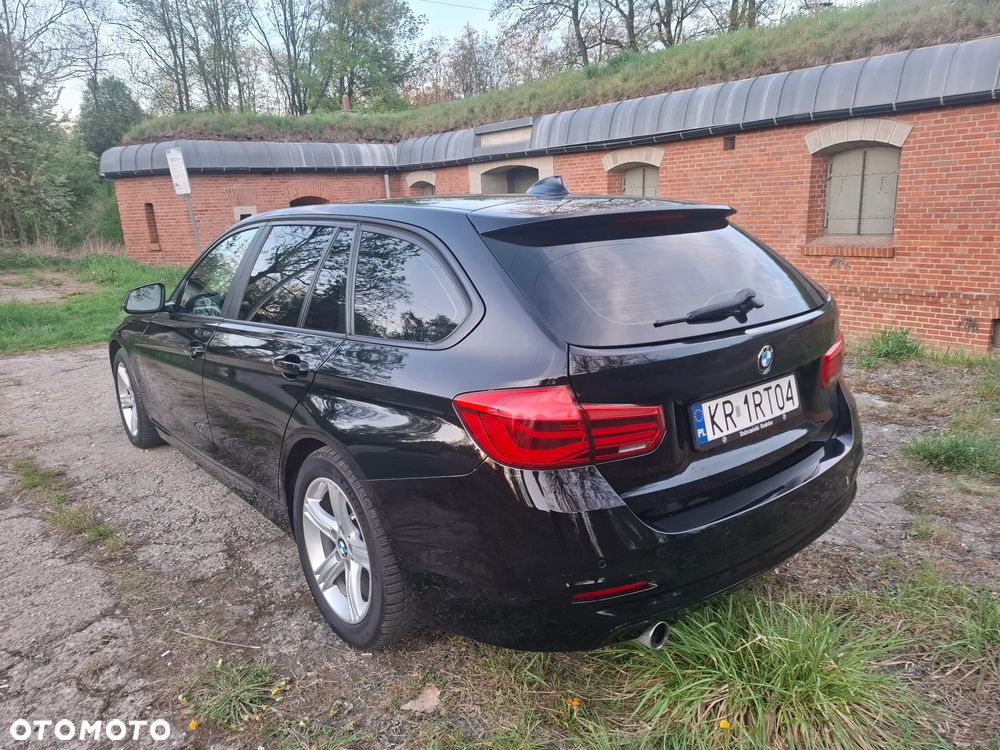 BMW Seria 3 318i - 8