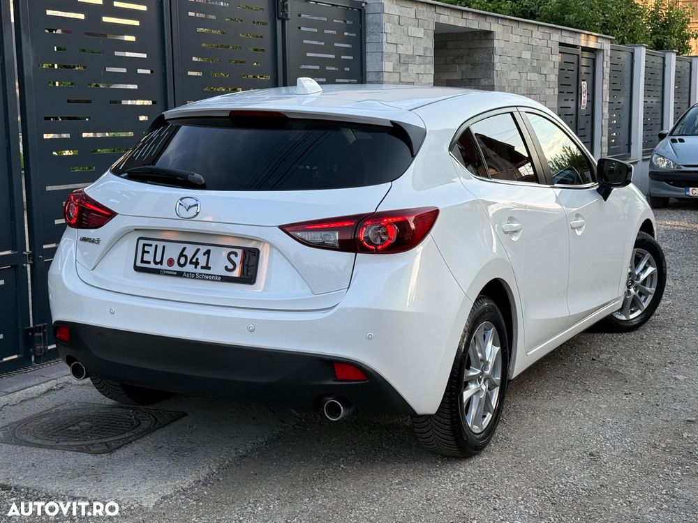 Mazda 3 SKYACTIV-G 120 Exclusive-Line - 4