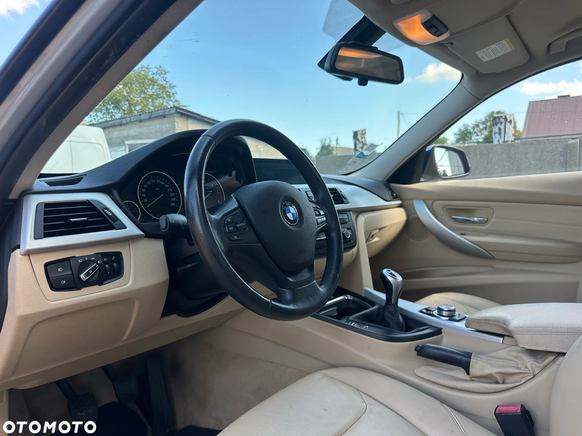 BMW Seria 3 318d Luxury Line - 4