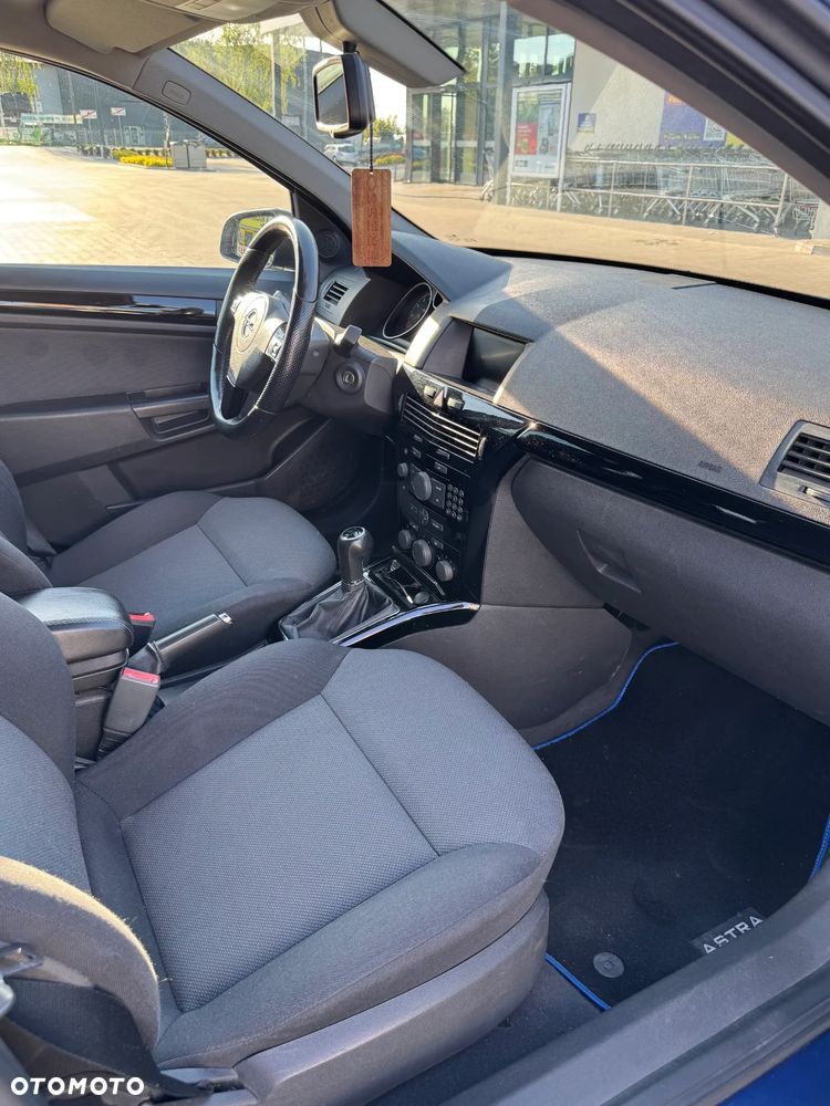 Opel Astra 1.6 Enjoy - 15