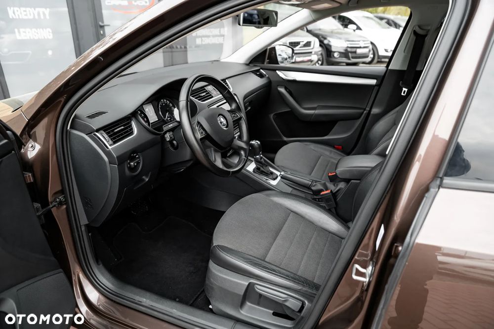 Skoda Octavia 2.0 TDI 4x4 Elegance DSG - 19
