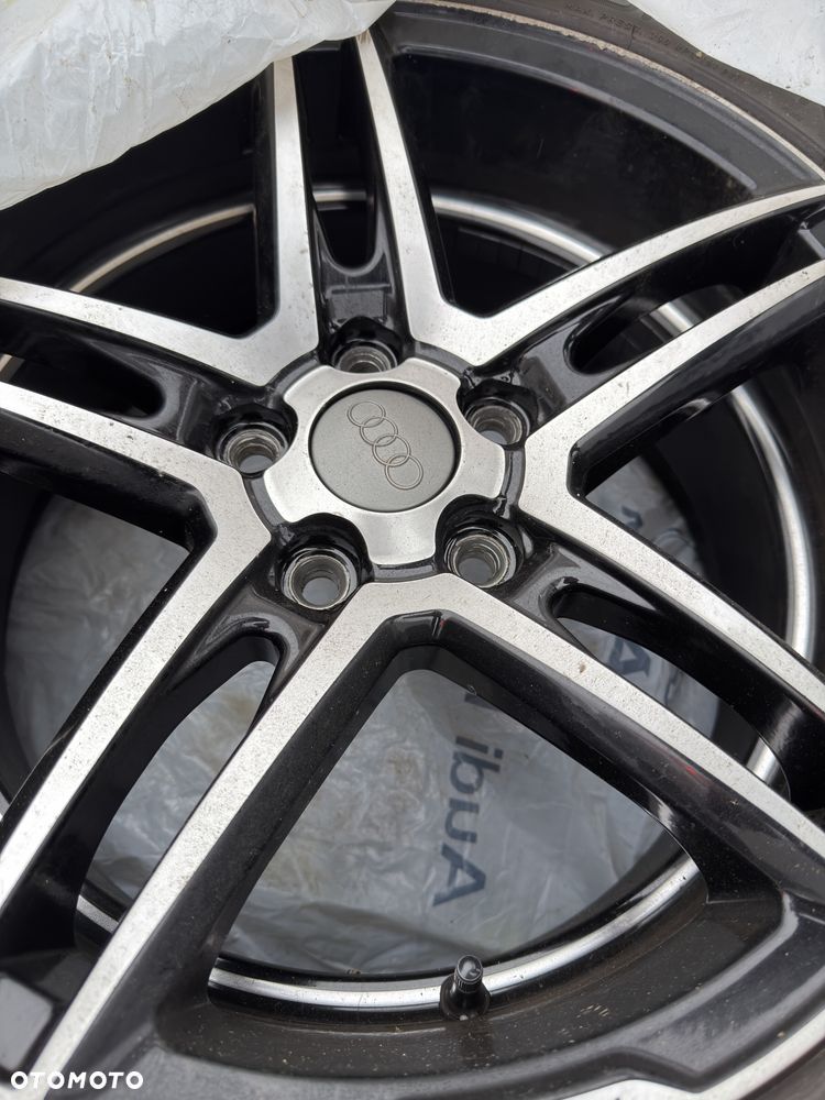 Audi Inny - 12
