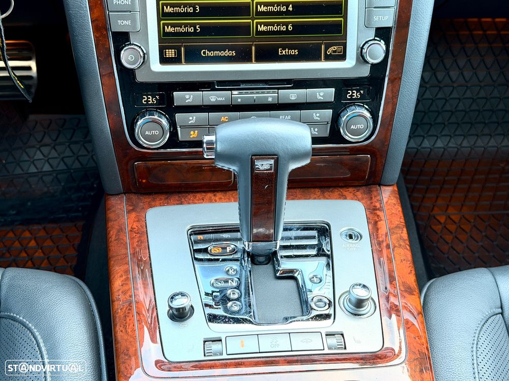 VW Phaeton 3.0 TDi V6 Tip.4Motion 5L - 34