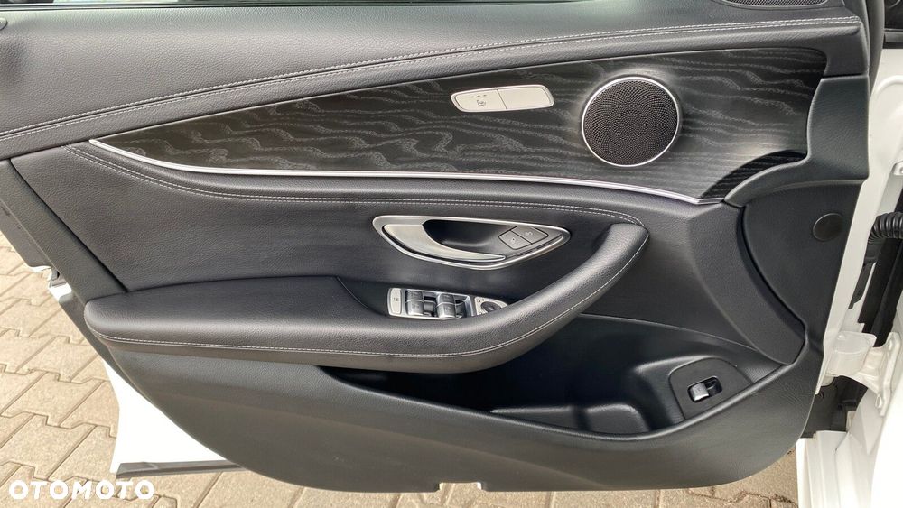 Mercedes-Benz Klasa E 220 d 4-Matic AMG - 10