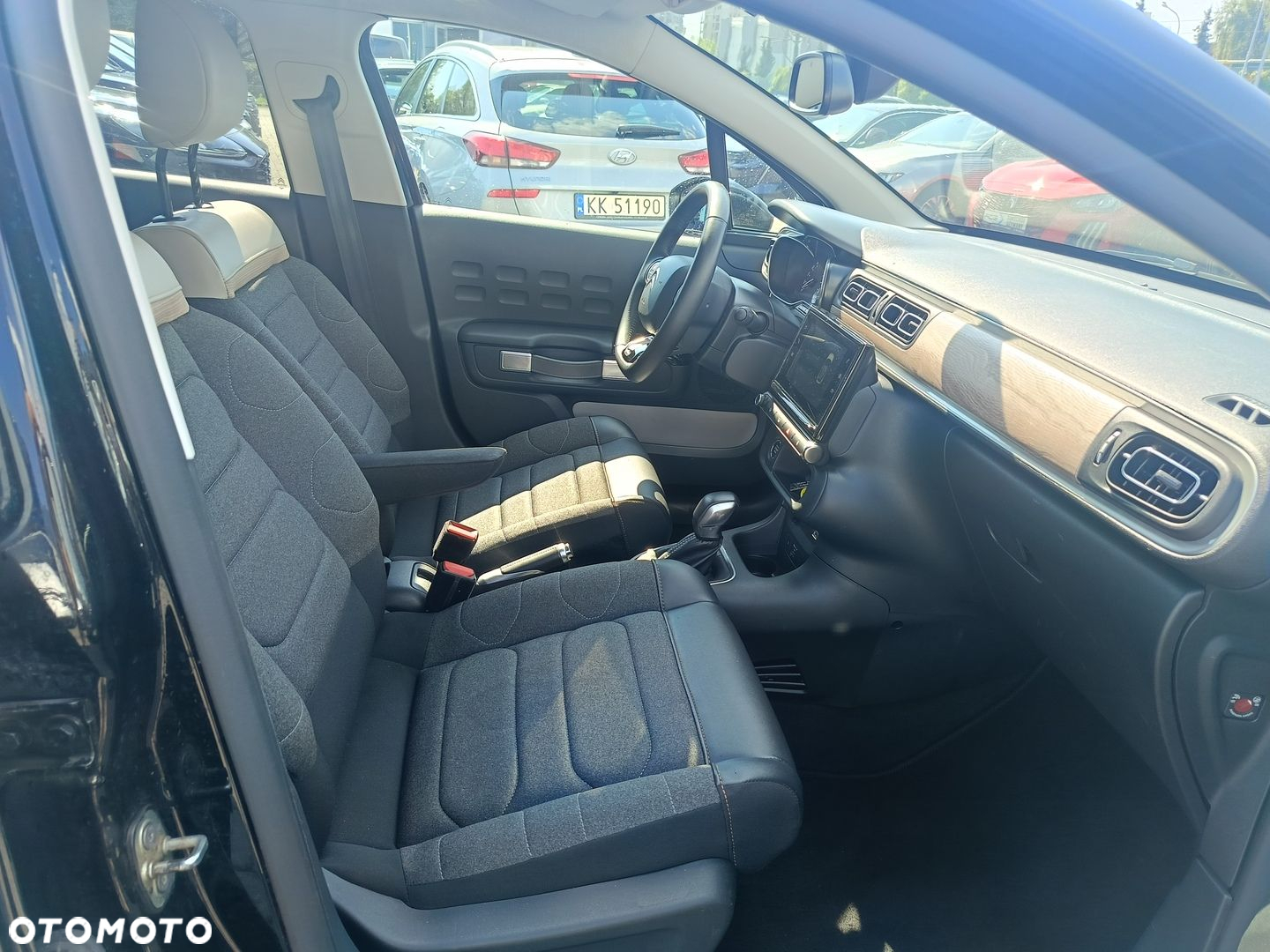 Citroën C3 1.2 PureTech Shine EAT6 - 7