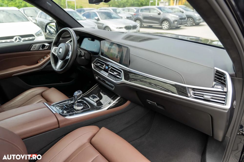 BMW X7 - 8