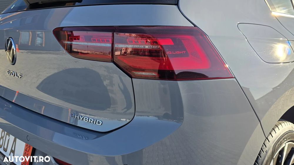 Volkswagen Golf Standard - 33