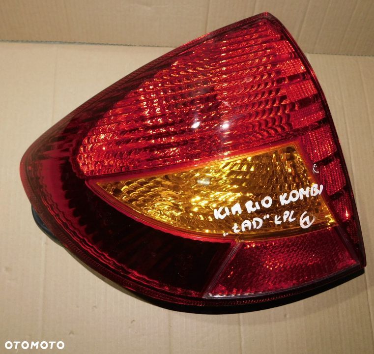 lampa tył tylna lewa KIA RIO I lift kombi hb oryginał