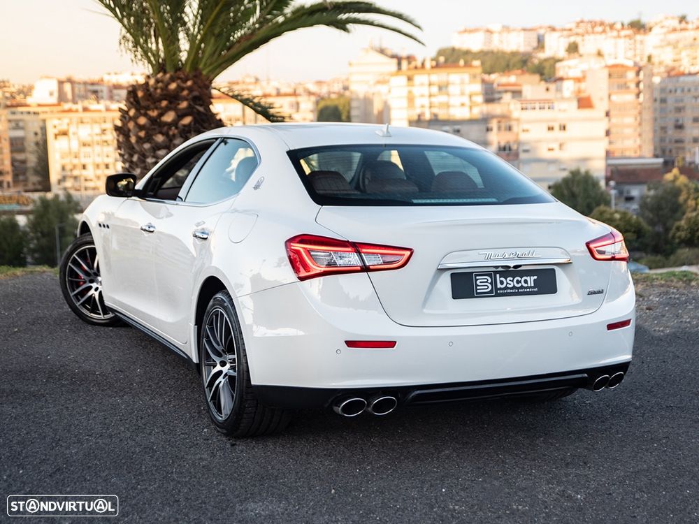 Maserati Ghibli Auto - 15