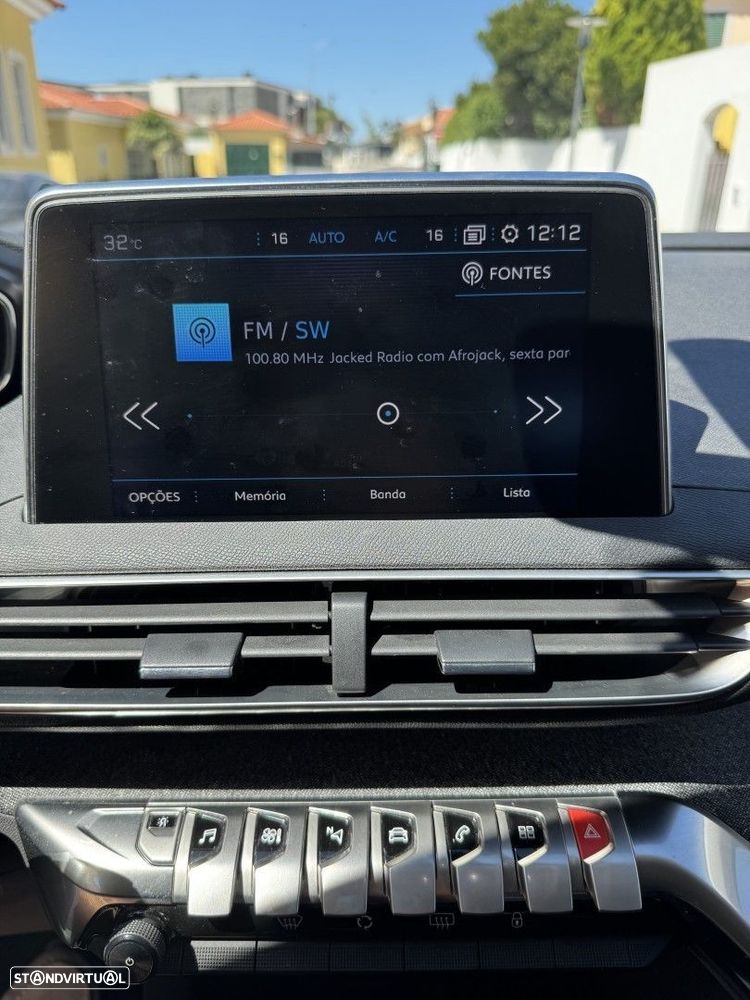 Peugeot 5008 1.2 PureTech Allure Grip Control - 26