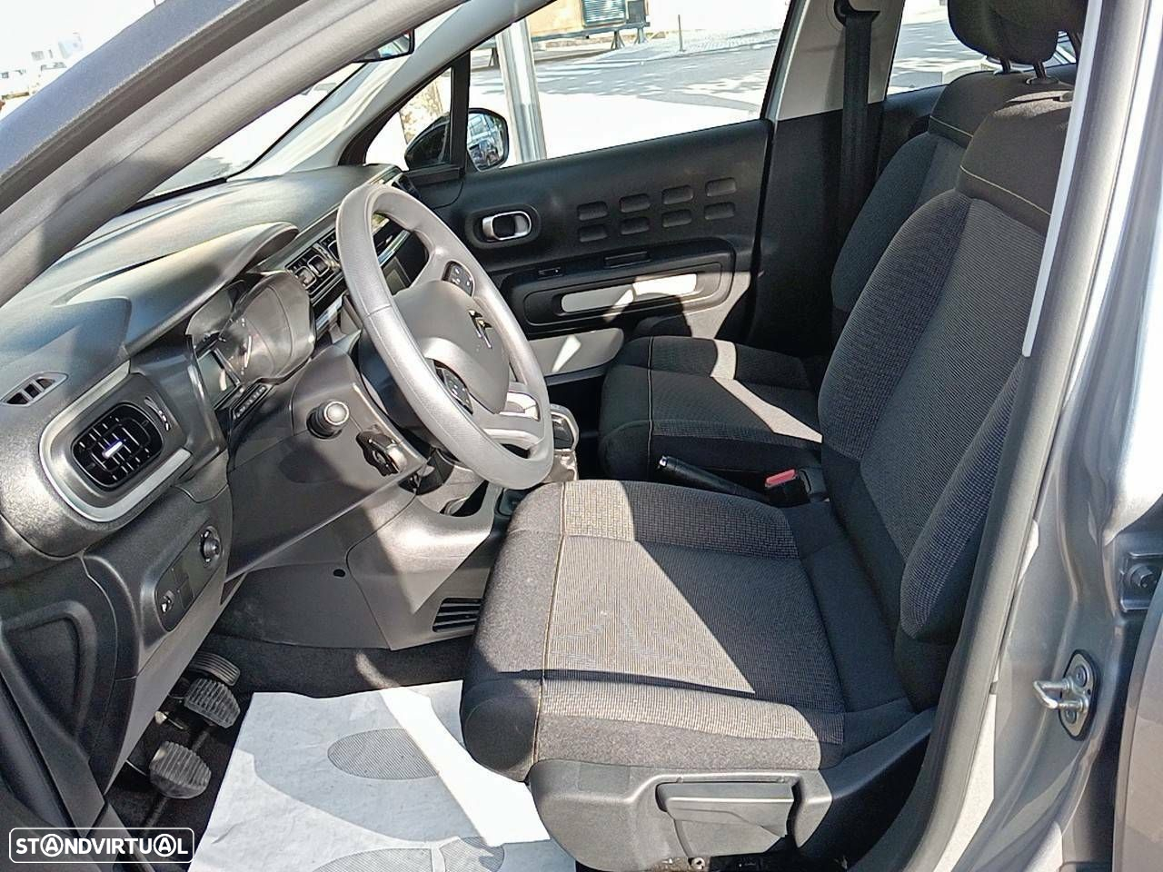 Citroën C3 1.2 PureTech Plus - 9