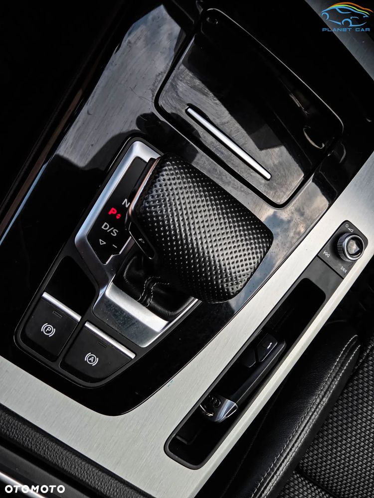 Audi Q5 40 TDI quattro S tronic S line - 38