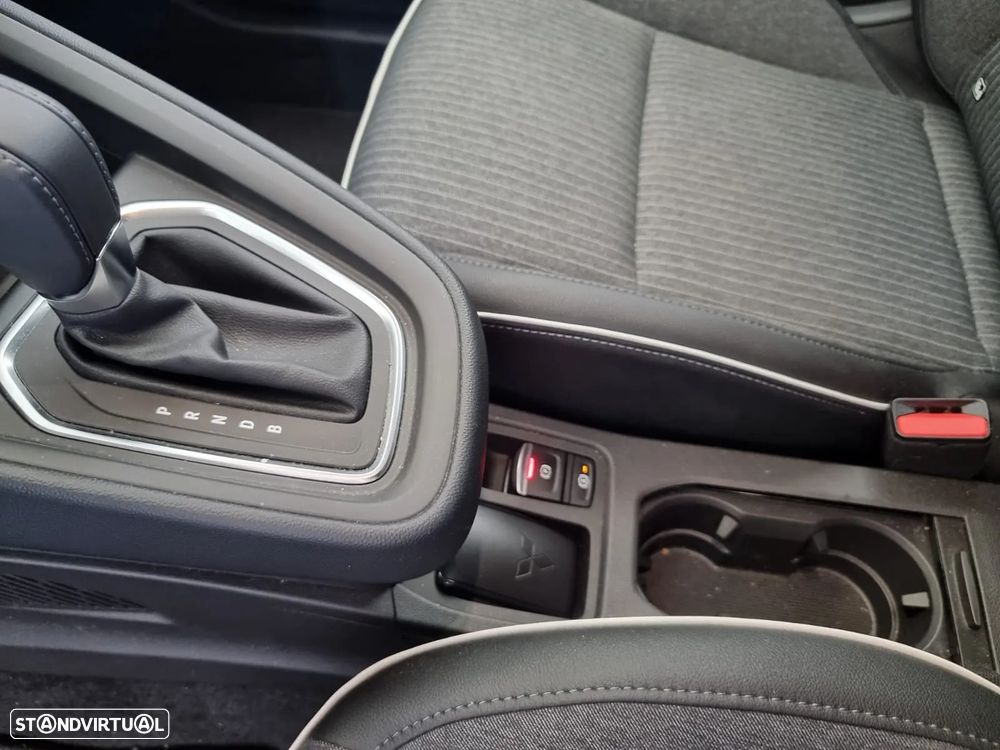 Mitsubishi Colt - 16