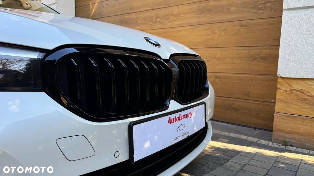 BMW Seria 5 520d Sport Line - 14