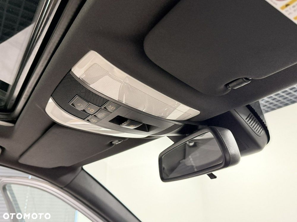 Mercedes-Benz Klasa C - 27