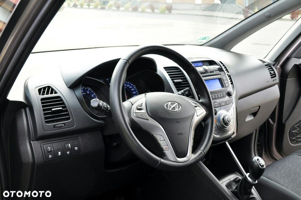 Hyundai ix20 - 23
