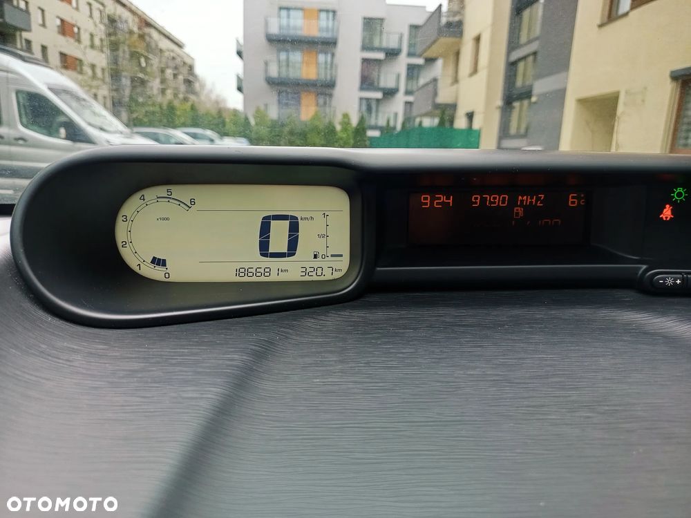 Citroën C3 Picasso 1.6 HDi Exclusive - 9